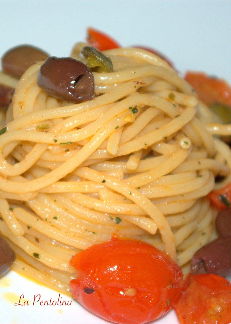 spaghetti alla puttanesca1.jpg